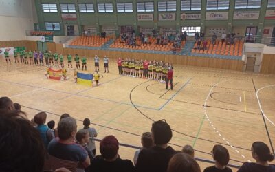 Děti a strýcové podpořili HK Galyčanku Lvov